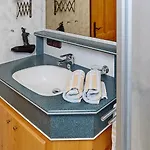 Alpenflair Whg 202 아파트 *